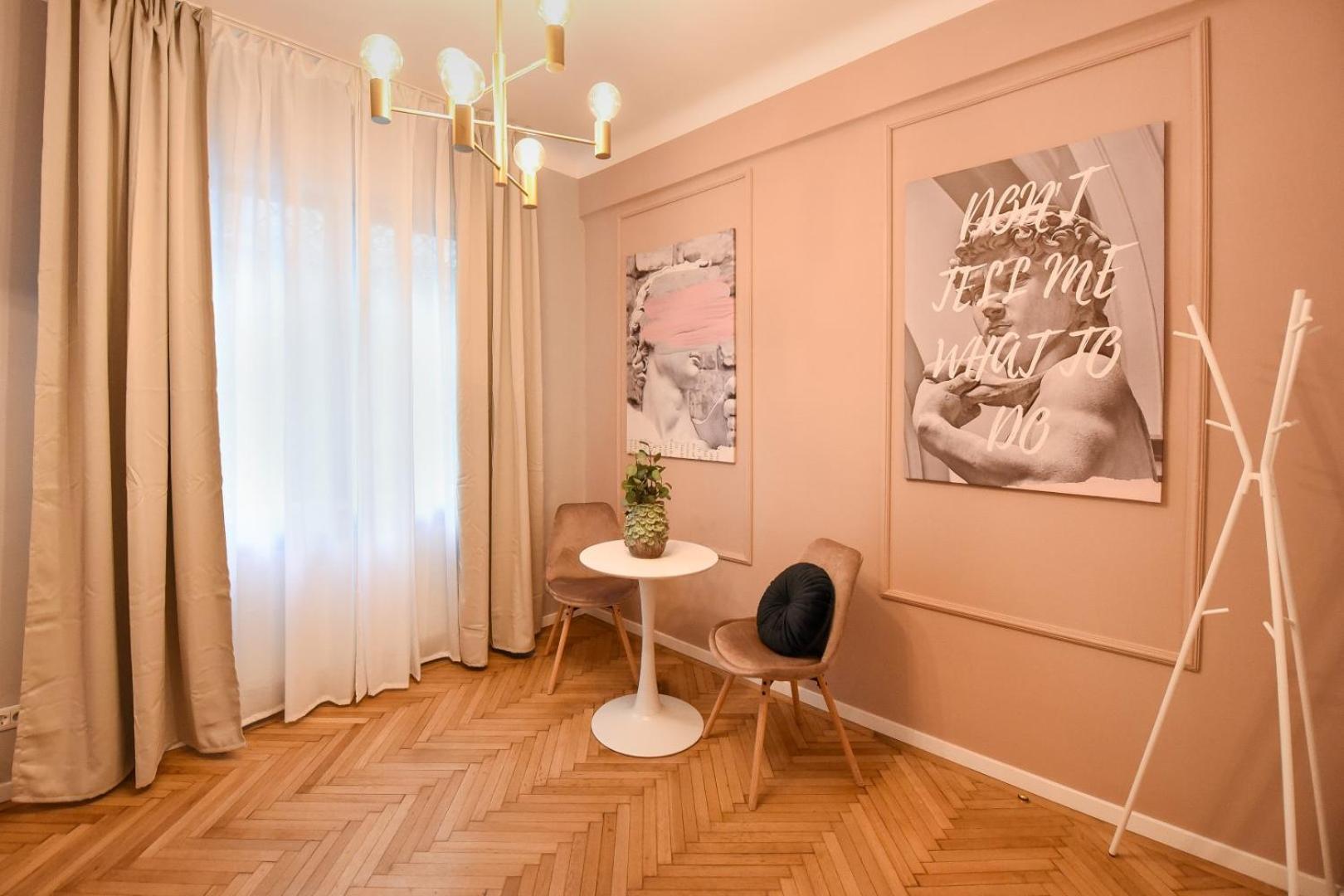 Modern Stay - Central Studios With Wall Projector Near Radisson Bukarest Exterior foto